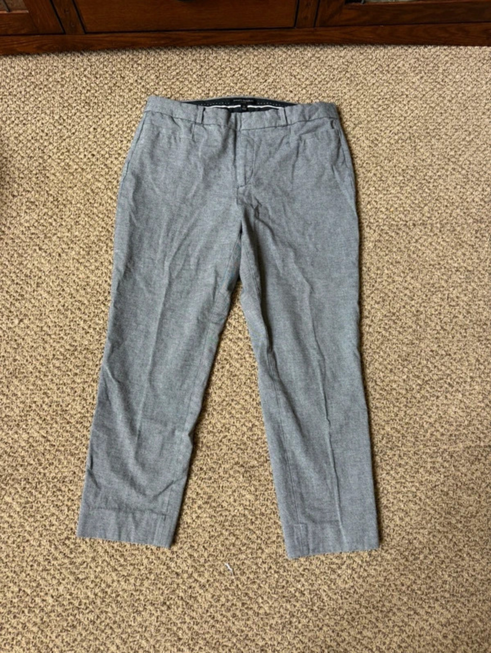 Banana Republic gray heathered capri pants